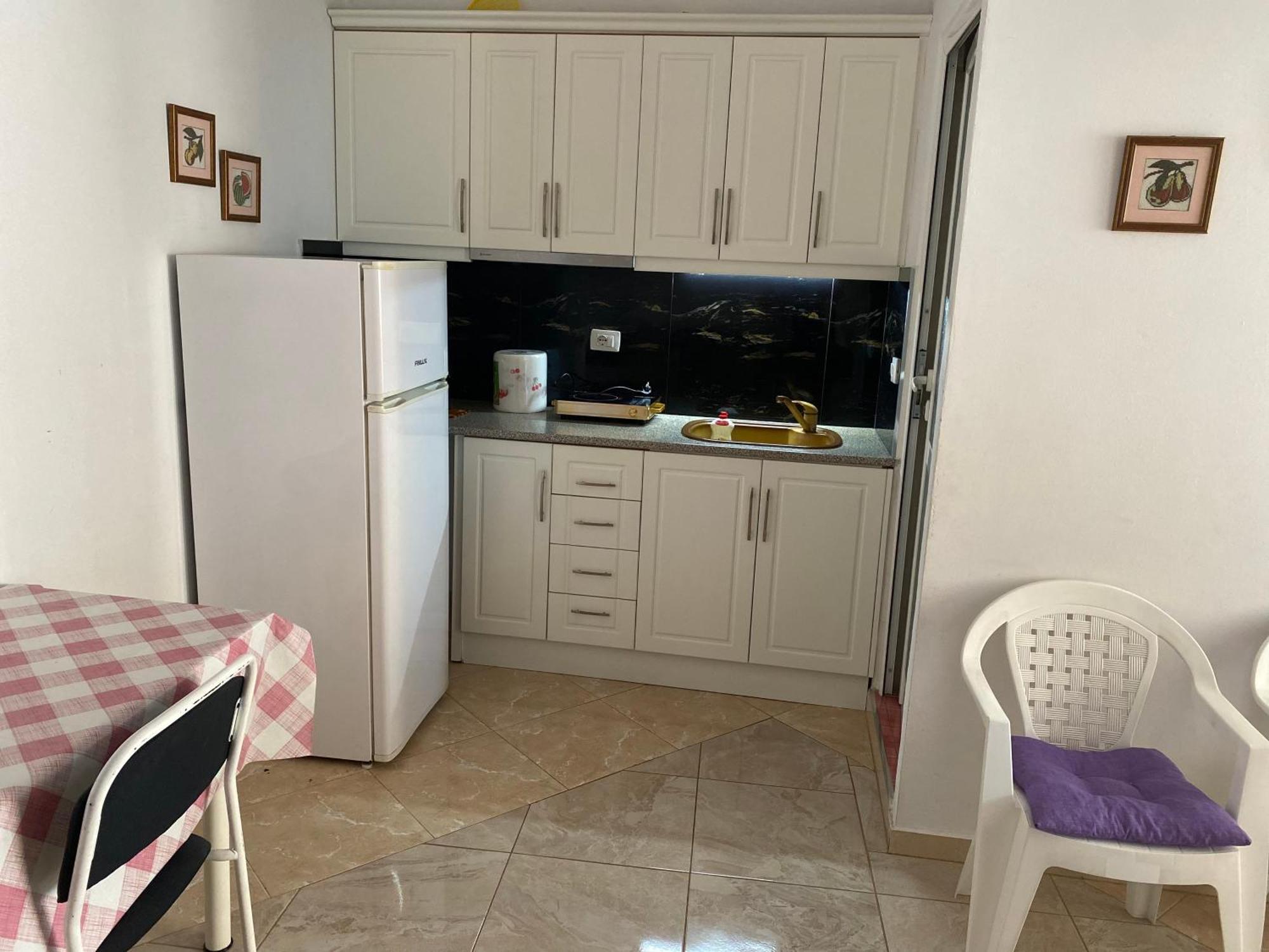Apartament Roisin Sarandë エクステリア 写真